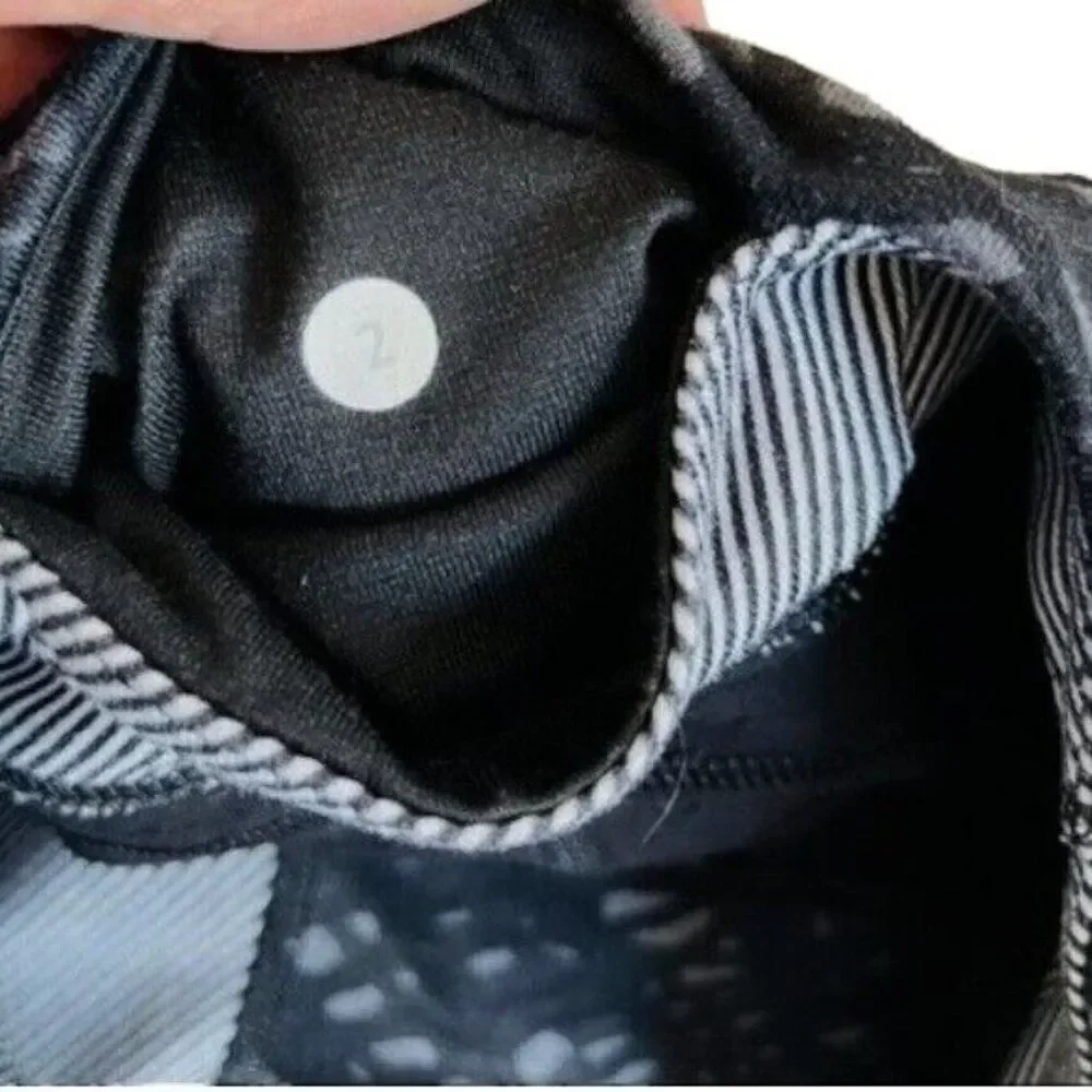 Lululemon Leggings Womens 2 Black Gather Crow Crop II Shine Dot Black Activewear
